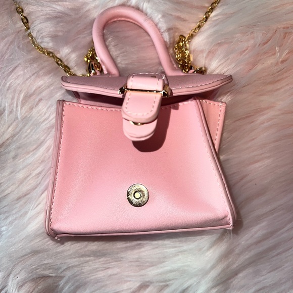 Baby Pink Mini Handbag Gold Chain Fashion Nova - Picture 3 of 5